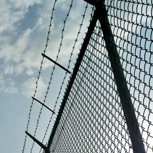 The Ultimate Guide to Using TrueCrypt For Dropbox Barbed wire