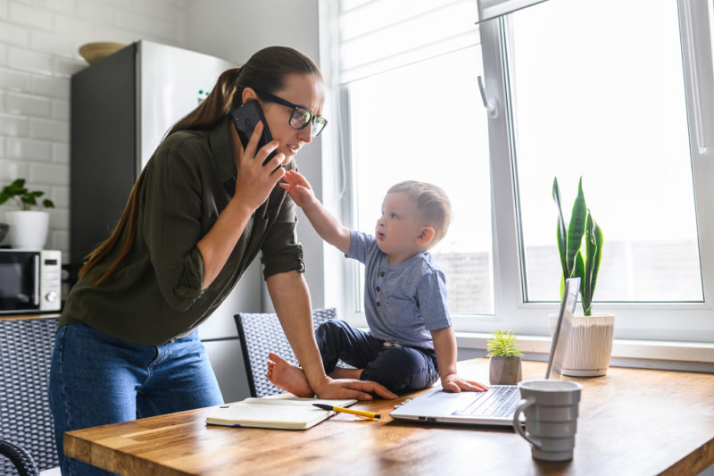 mom work from home